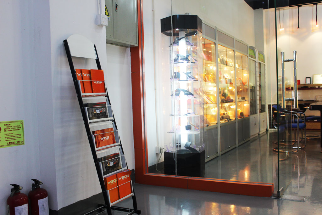 1448985657851996.jpg 深圳塑膠模具廠,深圳市模具廠,深圳模具廠,深圳模具,深圳塑膠模具