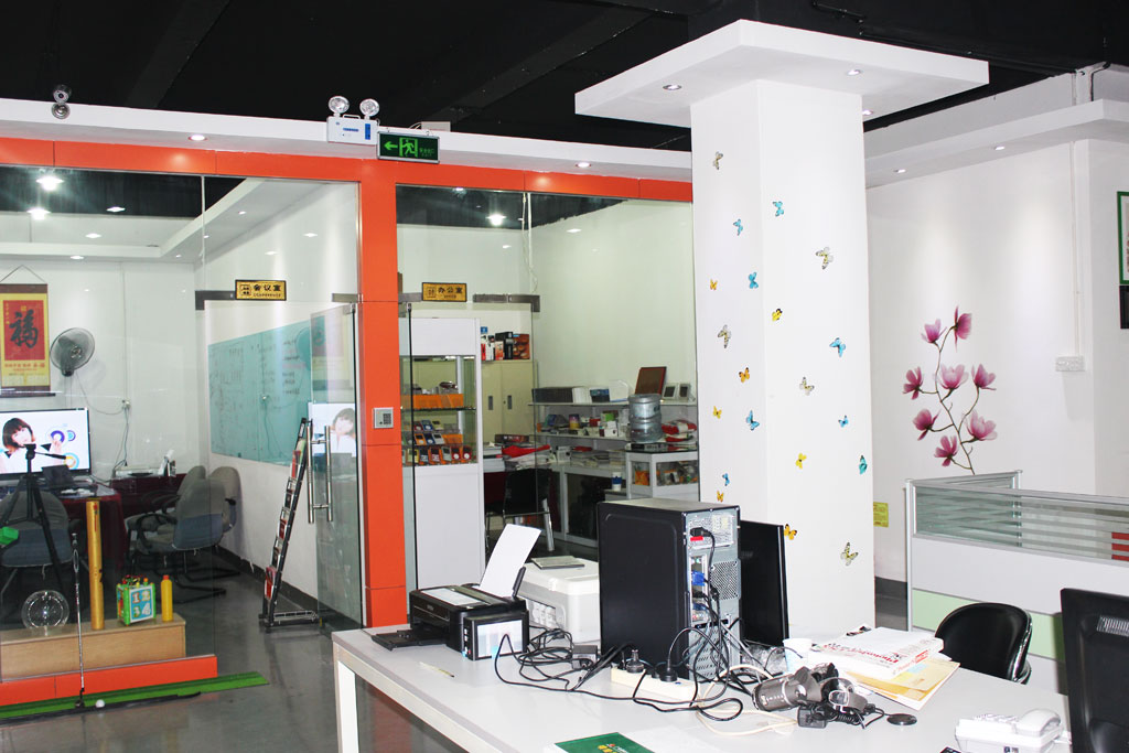 1448985725899722.jpg 深圳塑膠模具廠,深圳市模具廠,深圳模具廠,深圳模具,深圳塑膠模具